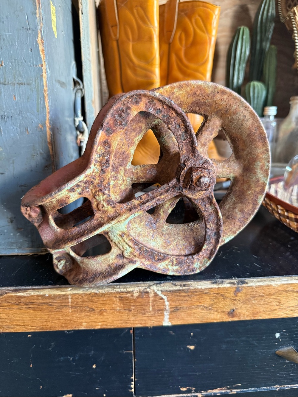 Rustic Green-Brown Cast Iron Pulley Decorative Sculpture